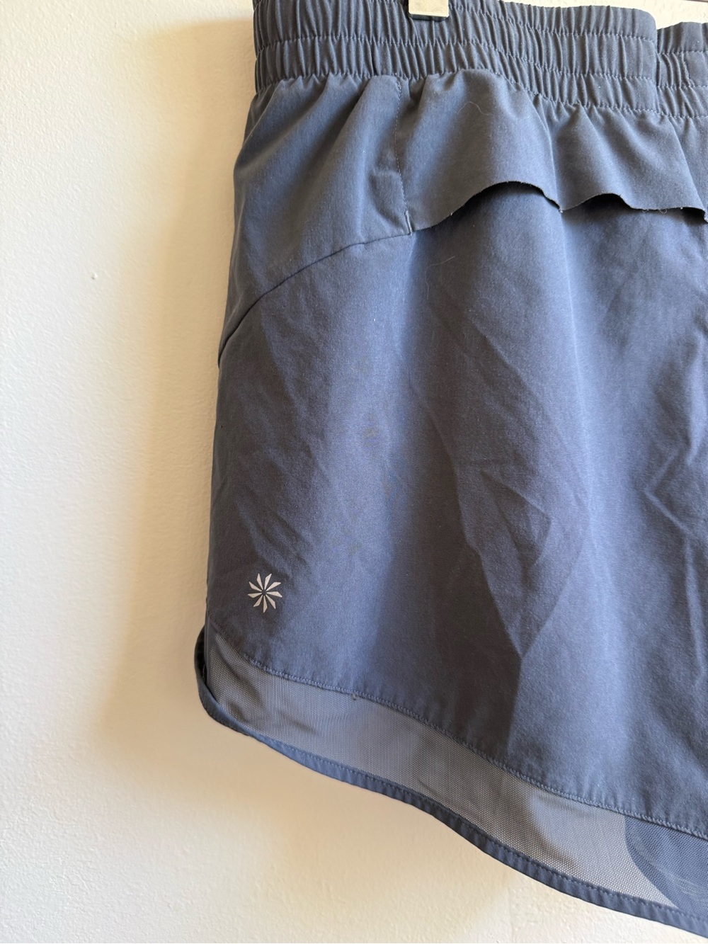 Athleta Mesh Racer Run Short 4" - Picture 6 of 6